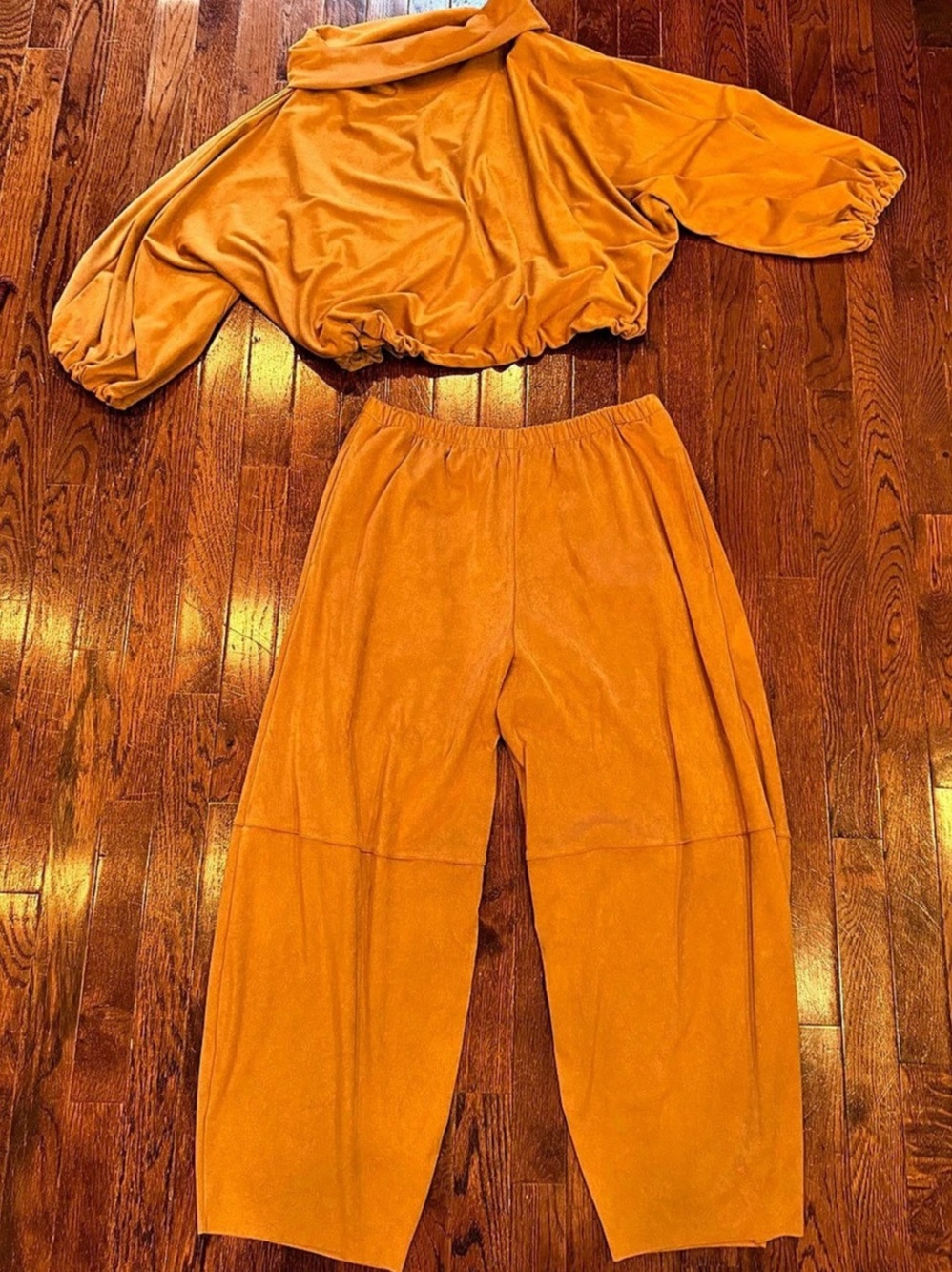 Bryn Walker Faux Suede Oliver Lantern Pants Set Giovanna Cowl Neck Top Camel Med